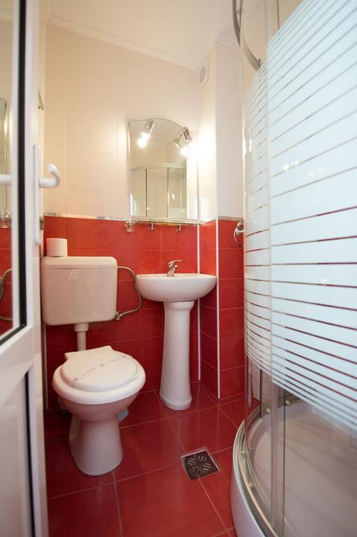 Gura Diham Hotel Busteni Ngoại thất bức ảnh