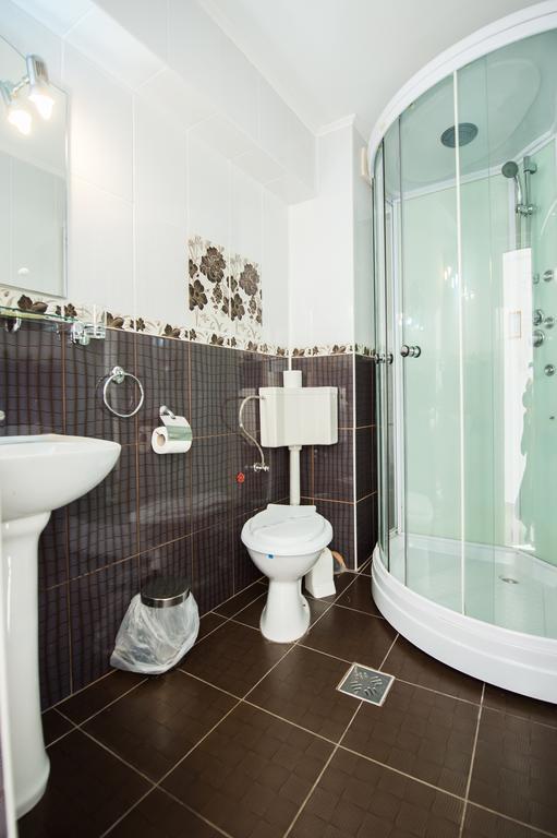 Gura Diham Hotel Busteni Ngoại thất bức ảnh