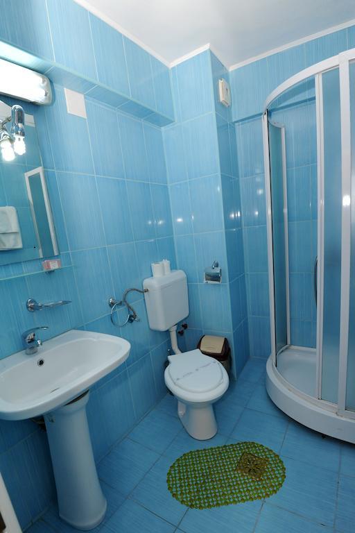 Gura Diham Hotel Busteni Phòng bức ảnh