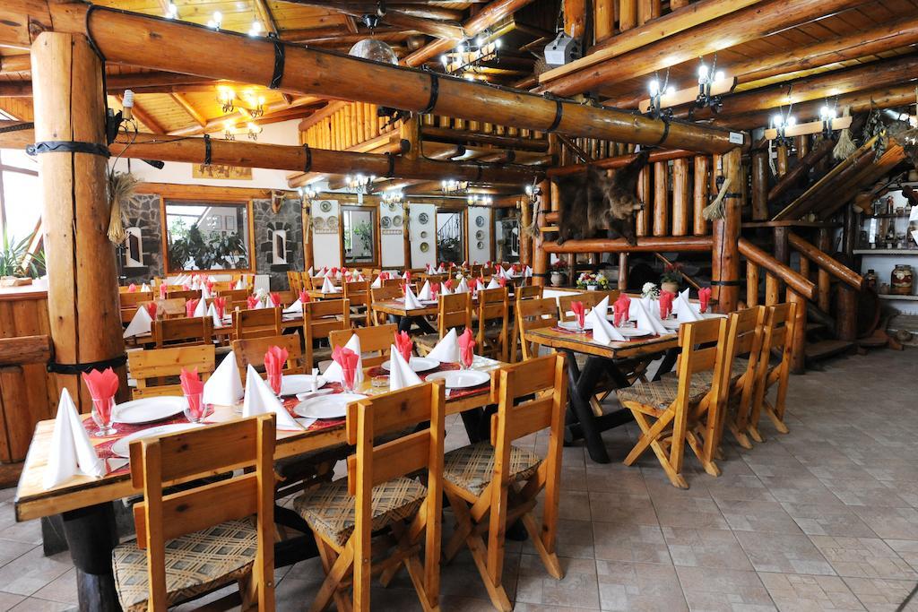 Gura Diham Hotel Busteni Ngoại thất bức ảnh