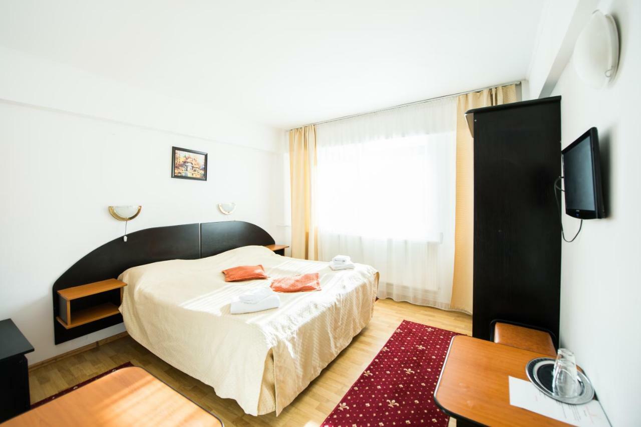 Gura Diham Hotel Busteni Ngoại thất bức ảnh